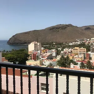 Vista Al Mar Y Montaña San Sebastián de la Gomera